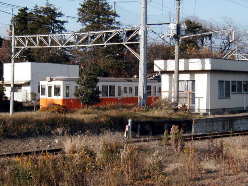 旧型車風に塗色変更