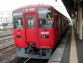 基本的に九州の普通車ってのはディーゼルも電車もパタパタシート（勝手に命名）なので面白いです