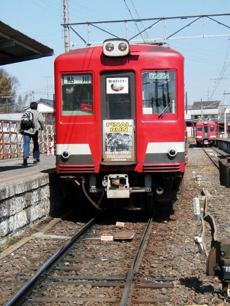 人は多いかもしれんが所詮相手は素人、場所取りはこっちの勝ち