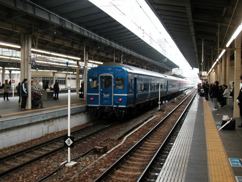 どっかの車両基地へと去っていった


（調べろよ）