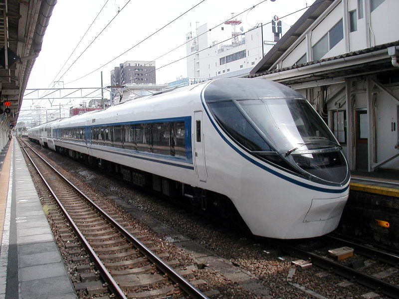 沼津駅にてJR東海３７１系ロマンスカーあさぎり　撮影日０８／０５／０１