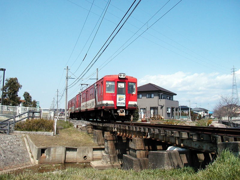 常北太田過ぎた所の用水路のドッグランにて珍電こと日立電鉄ラストラン　撮影日０５/０３/３１